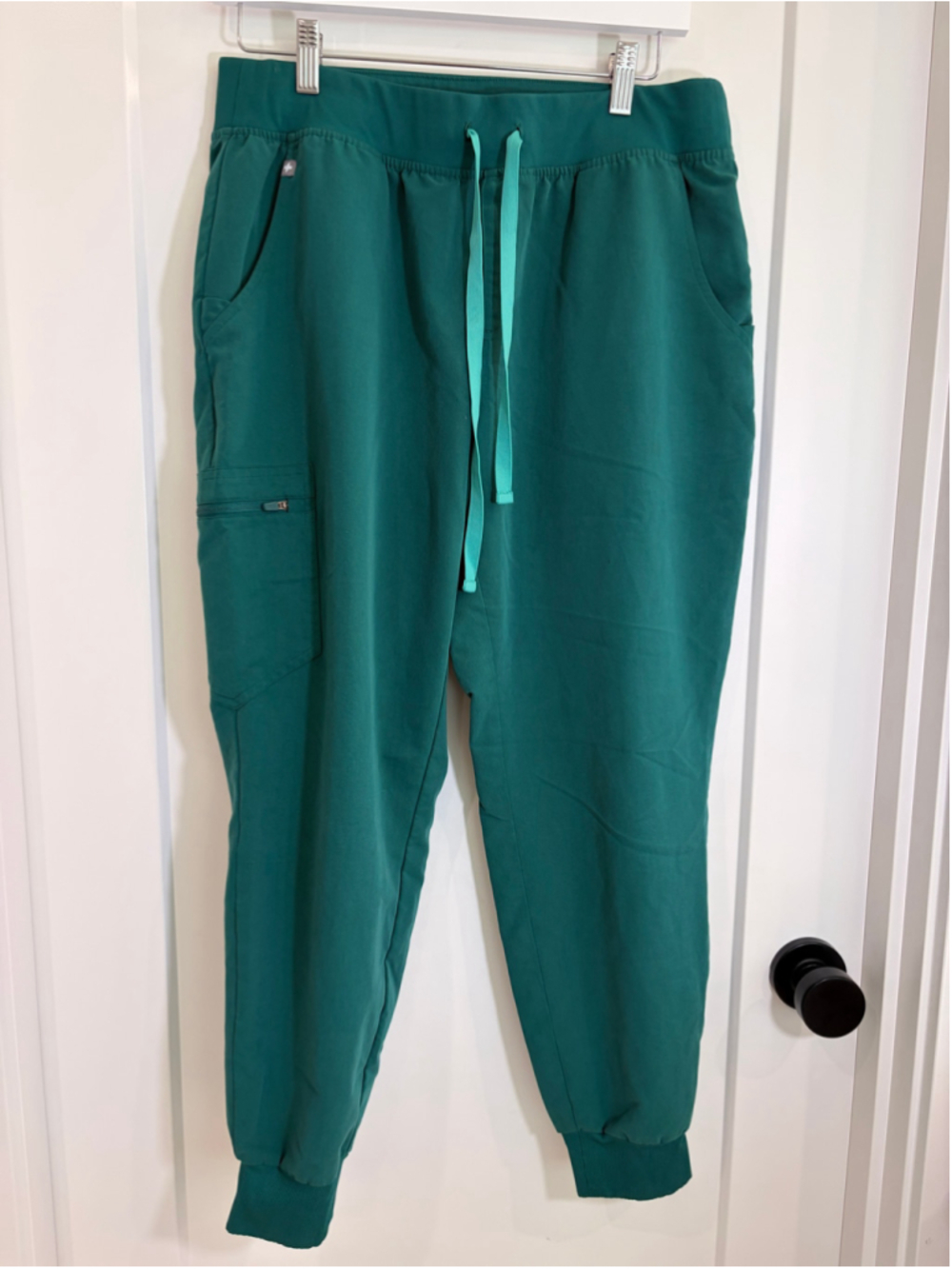 FIGS Technical Collection Zamora Jogger Scrub Pants Forest Green Size Large L